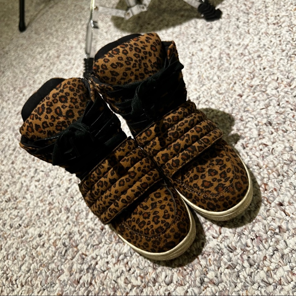 Puzzle Leopard Print Bulky Sneaker boots W36 fits US7